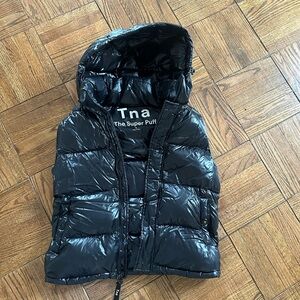 Tna Black Puffer Vest